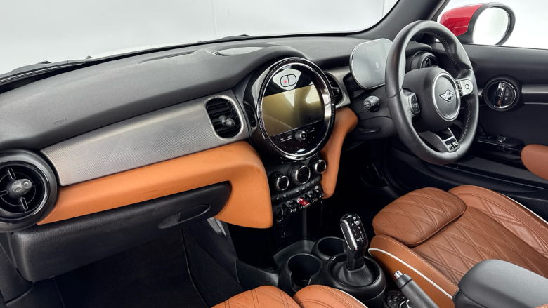 MINI Hatchback 1.5 Cooper Exclusive 3dr Auto Petrol Hatchback